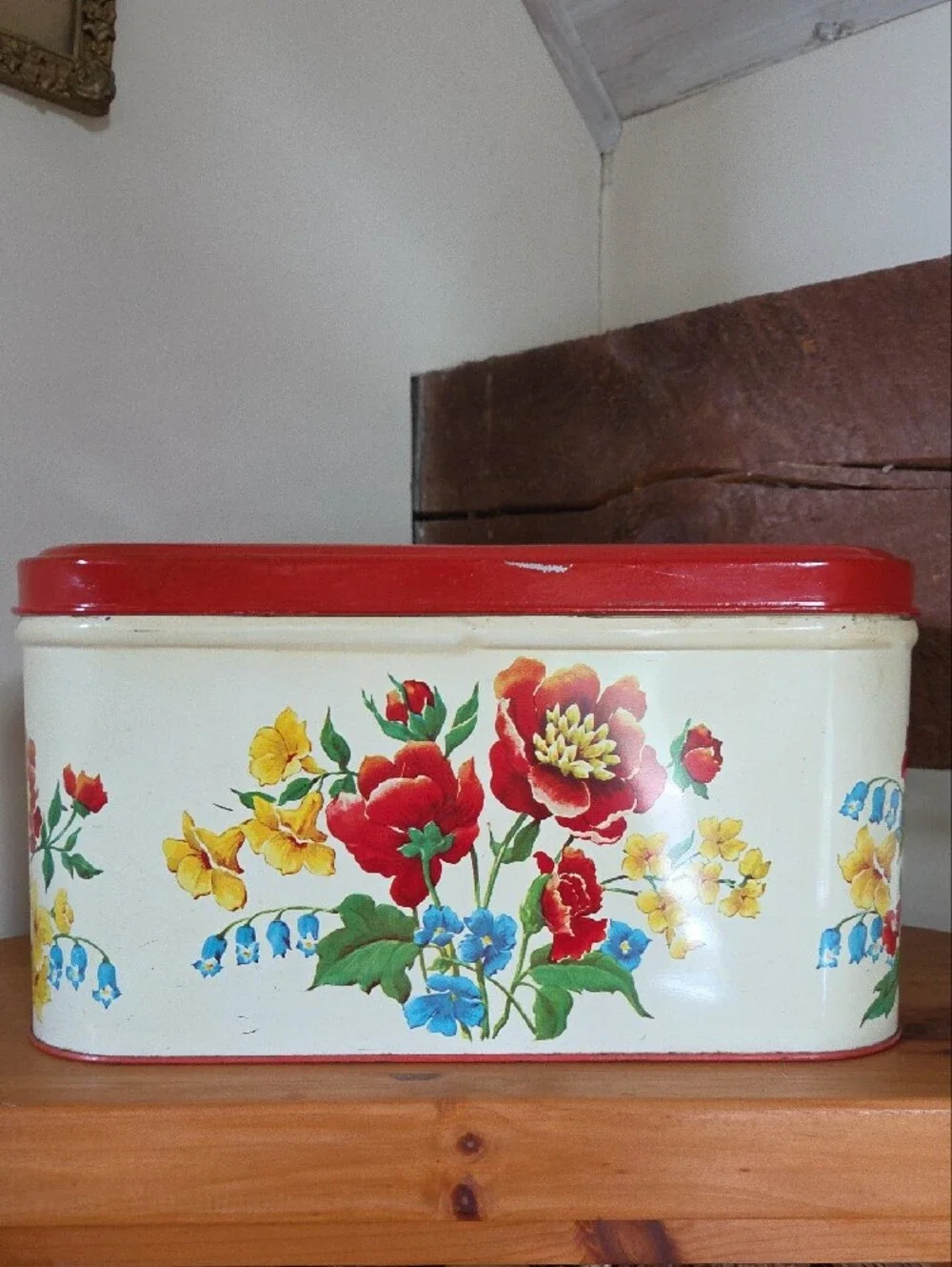 Vintage 1950's PARMECO Metal Red And Cream Floral Bread Box